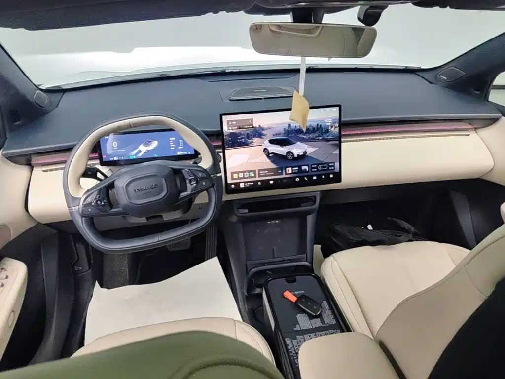 Lynk & Co Z20 — миниатюра 10