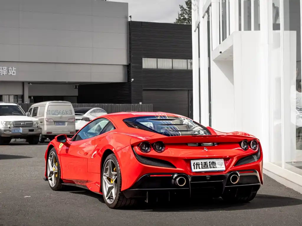 Ferrari F8 Tributo 3.9T V8, фото 5