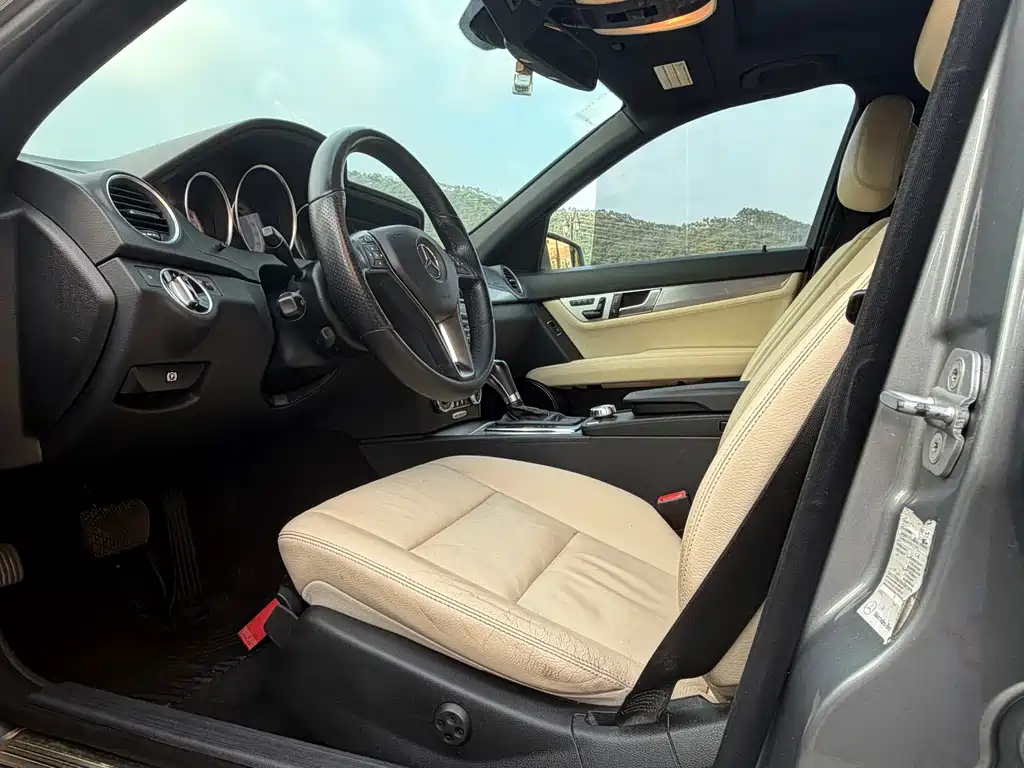 Mercedes-Benz C-Class (Import) — миниатюра 8