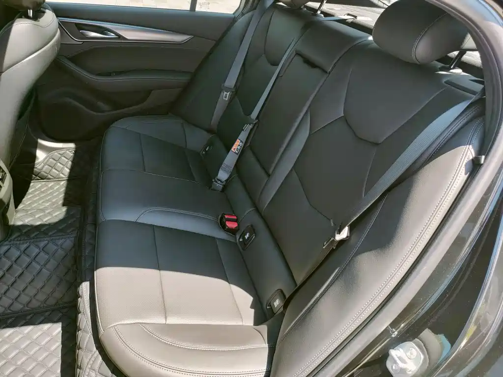 Cadillac CT5 — миниатюра 21