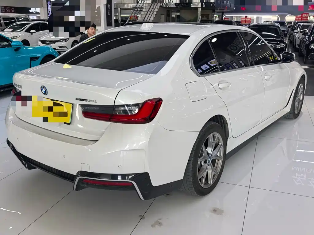 BMW i3 — миниатюра 4