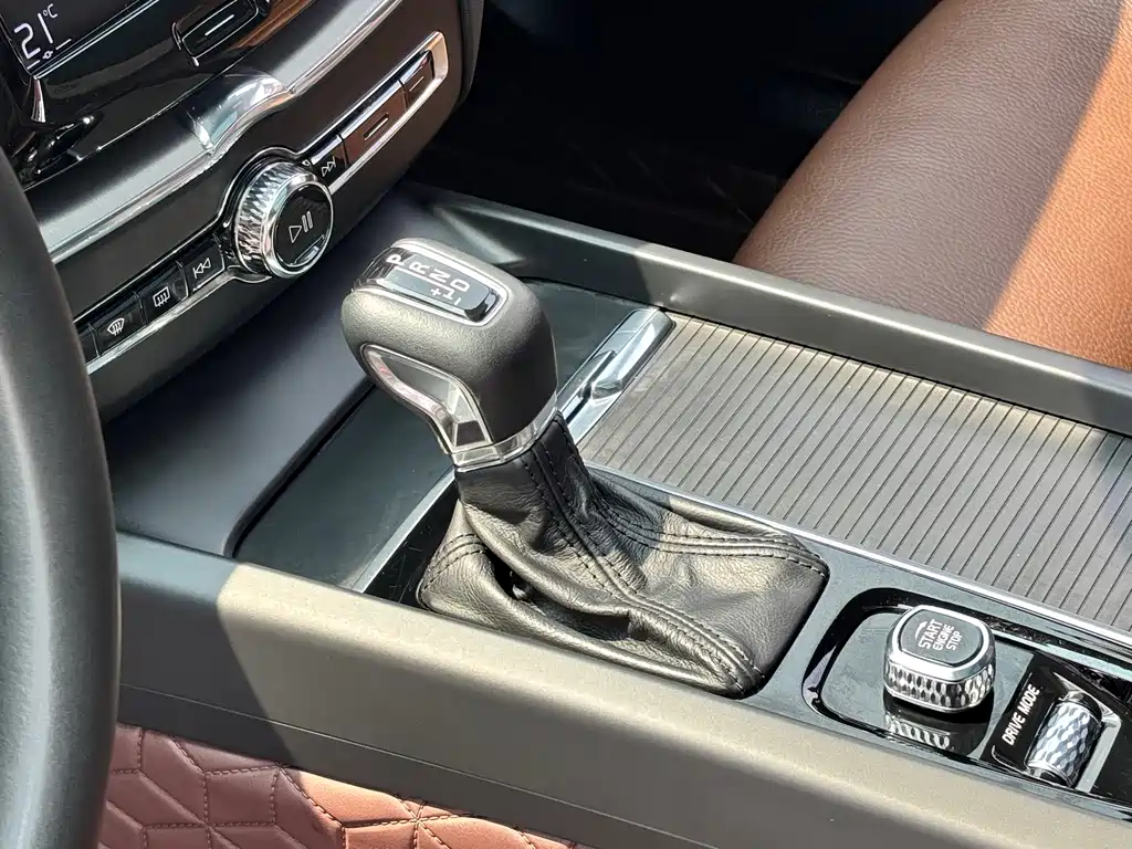 Volvo XC60 — миниатюра 23