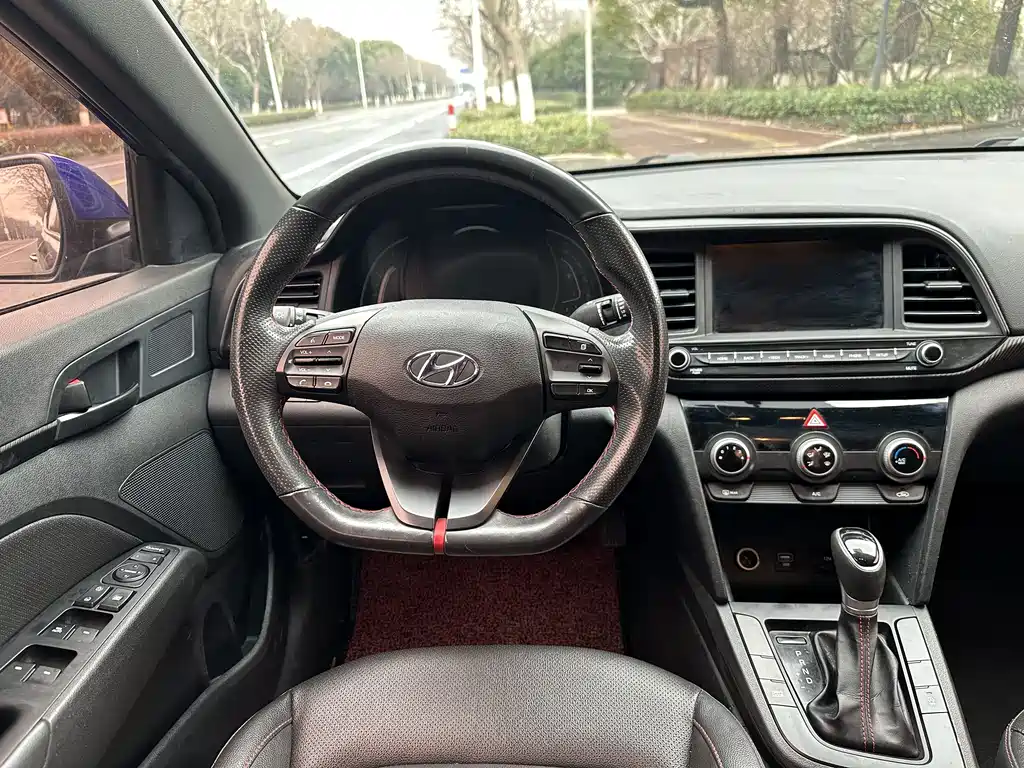 HYUNDAI LEAD