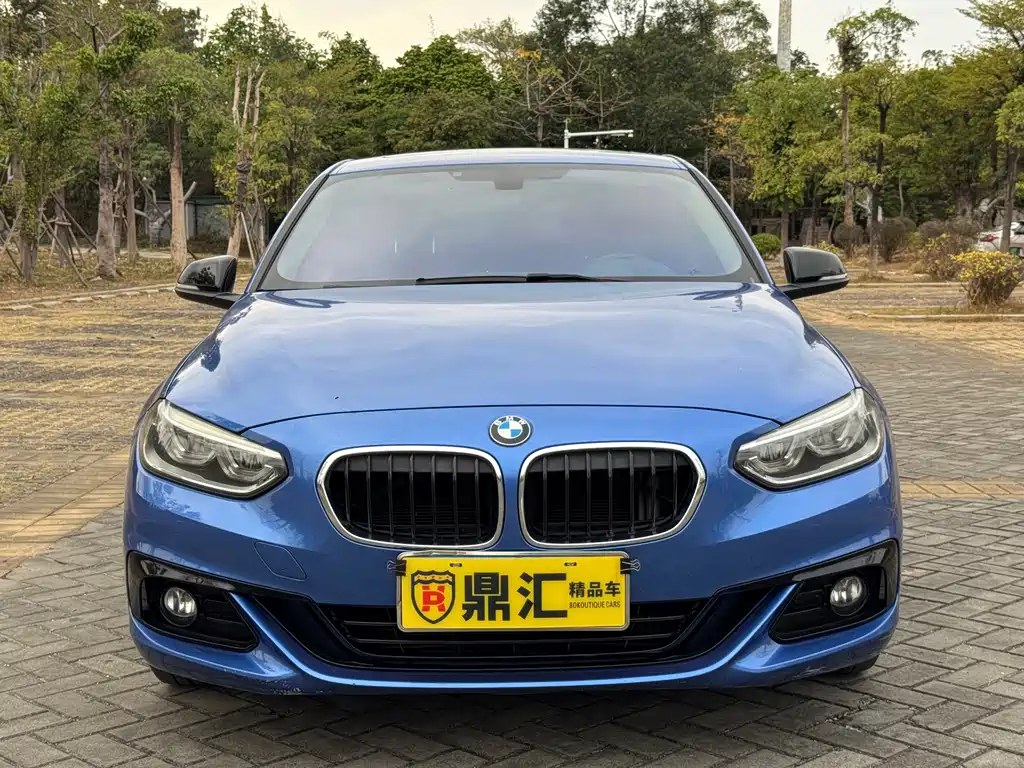 BMW 1 SERIES