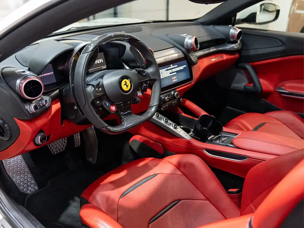 Ferrari GTC4Lusso — миниатюра 7