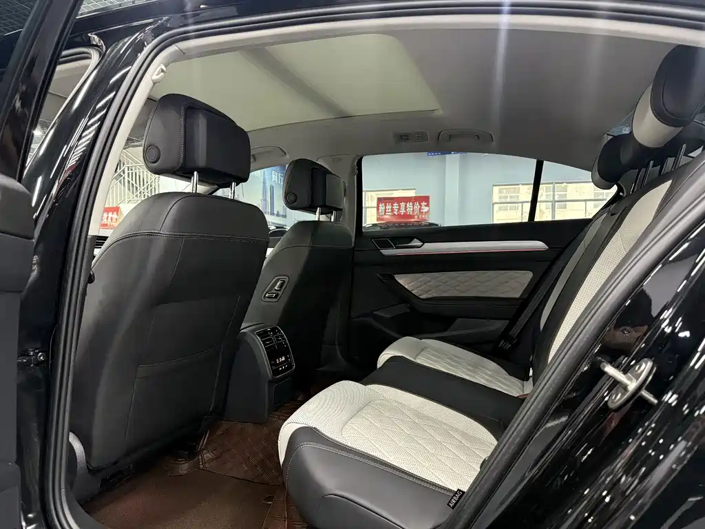 Volkswagen Magotan — миниатюра 5