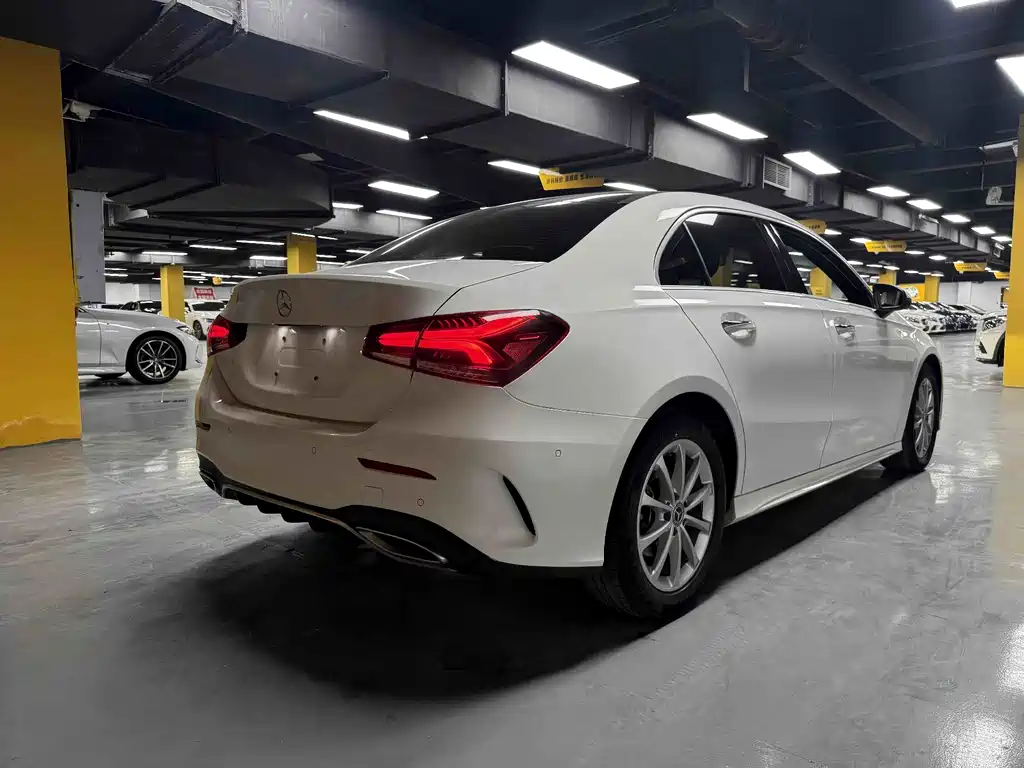 Mercedes-Benz A-Class — миниатюра 7