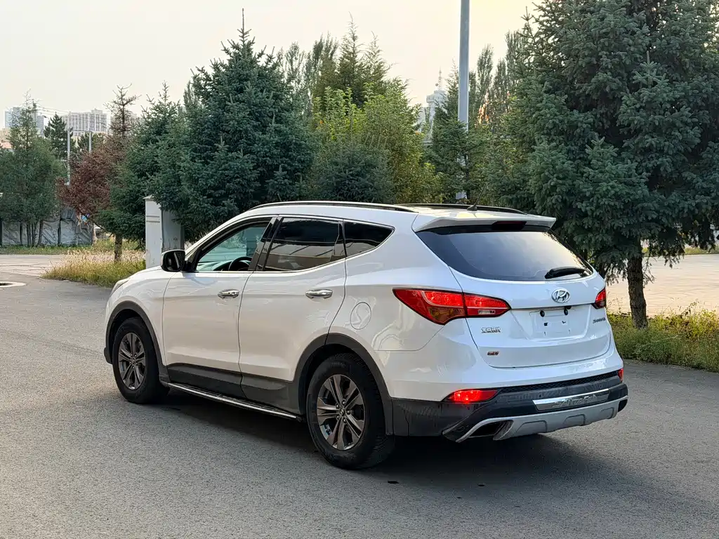Hyundai Santa Fe — миниатюра 4