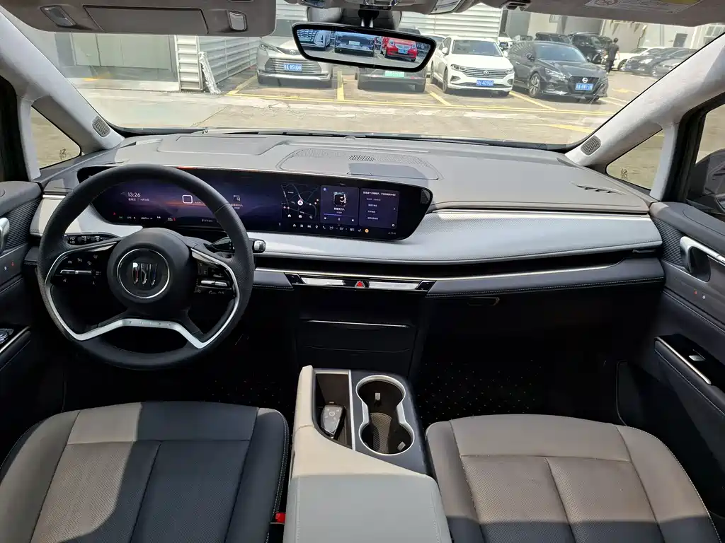 Buick GL8 — миниатюра 11