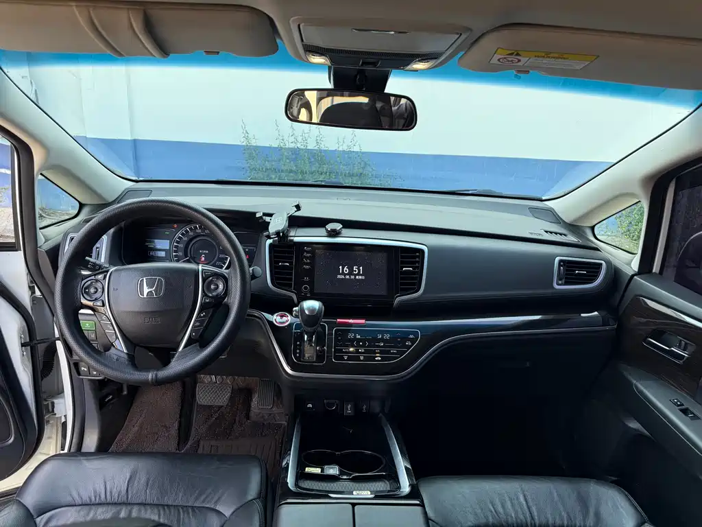 Honda Odyssey — миниатюра 6