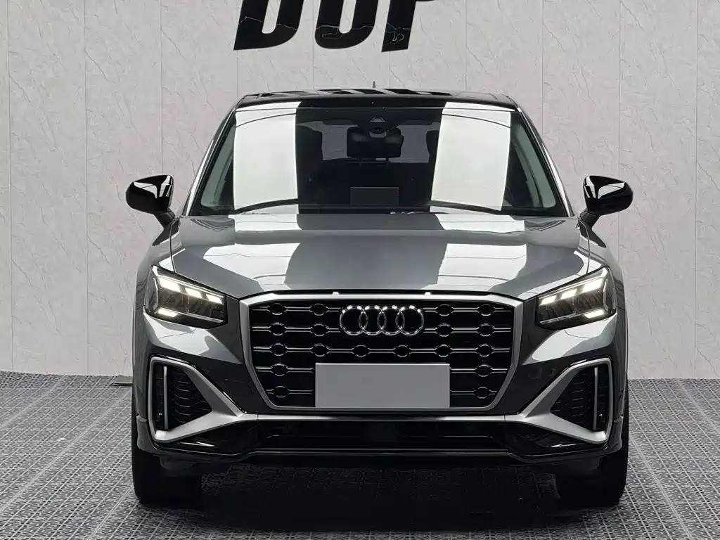 Audi Q2L — миниатюра 2