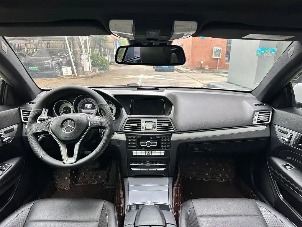 Mercedes-Benz E-Class (Import) — миниатюра 5