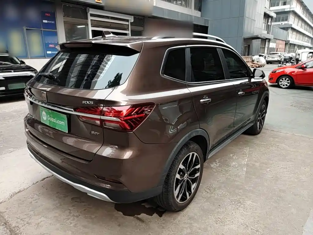 Roewe RX5 — миниатюра 7