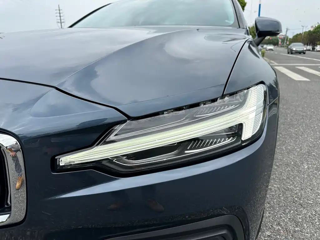 Volvo S60 — миниатюра 10