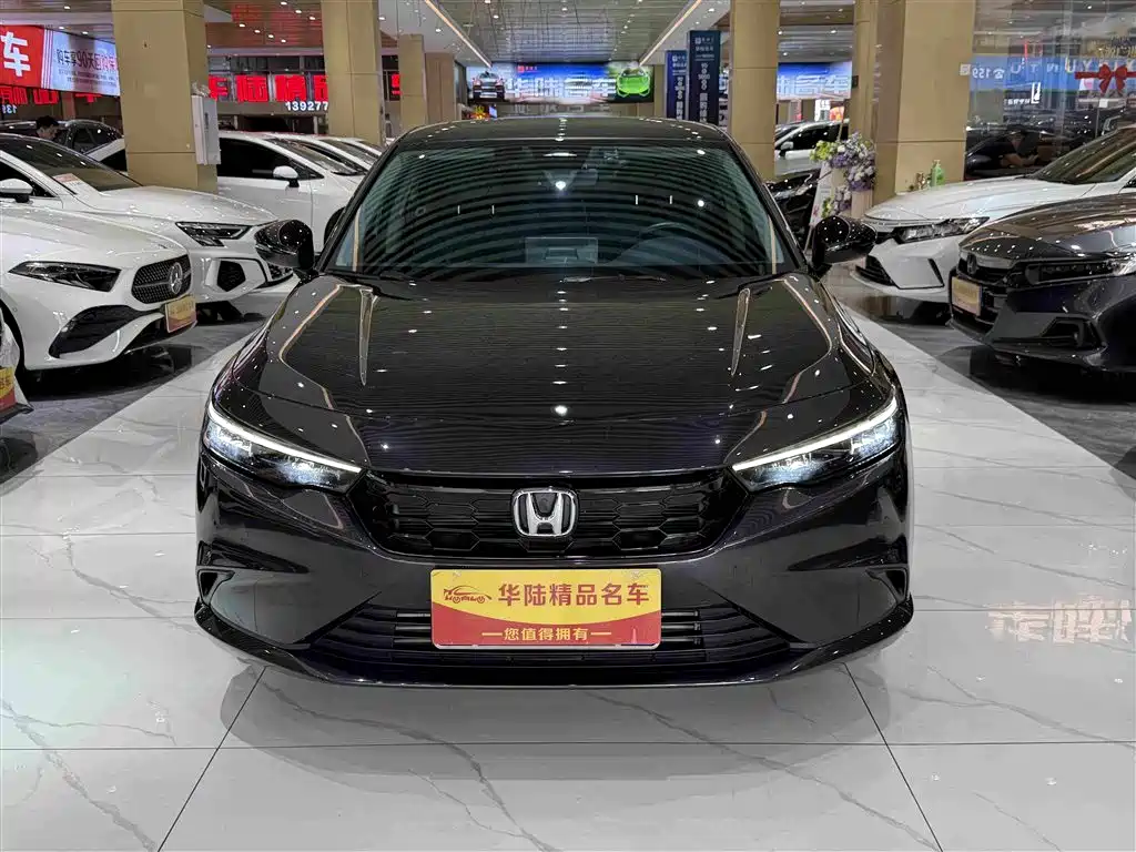 Honda Integra 240TURBO CVT Night Vision · Luxury Edition, фото 2