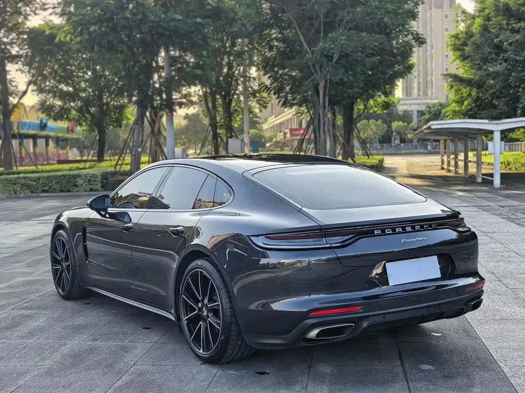 Porsche Panamera — миниатюра 6
