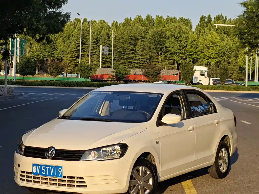 Купить Volkswagen Jetta