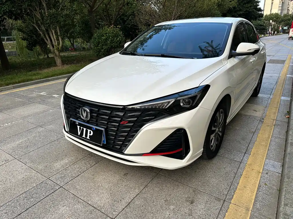 Changan Eado — миниатюра 2