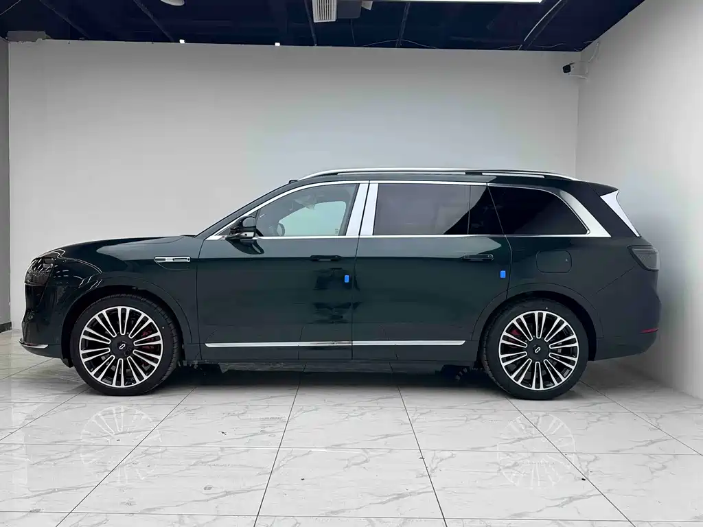 AITO ASK THE WORLD M9