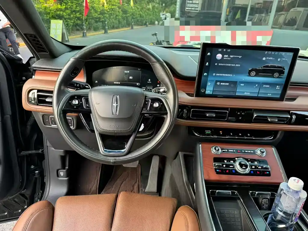 Lincoln Aviator — миниатюра 5