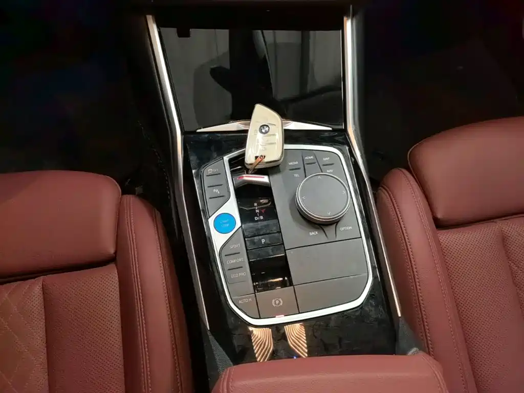 BMW i3 — миниатюра 14