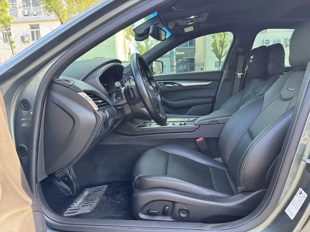 Cadillac CT5 — миниатюра 4