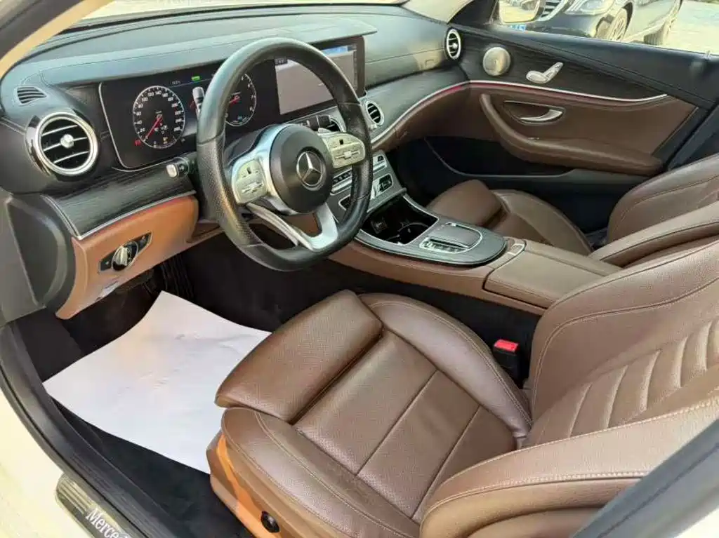 MERCEDES-BENZ E CLASS