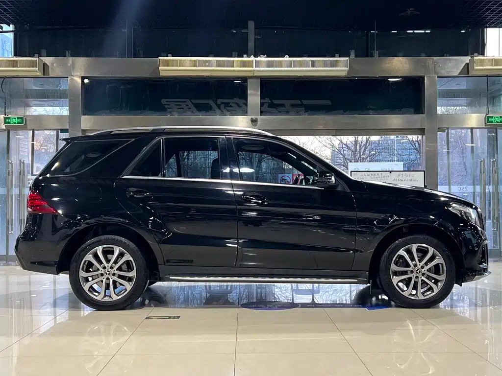 Mercedes-Benz GLE 2017 GLE 320 4MATIC