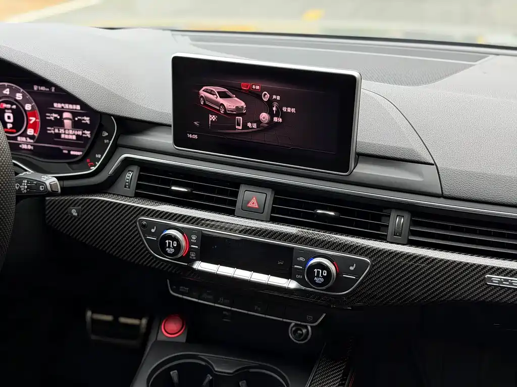 Audi RS 4 — миниатюра 9