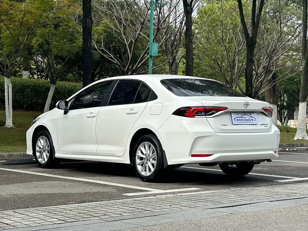 Toyota Corolla — миниатюра 12