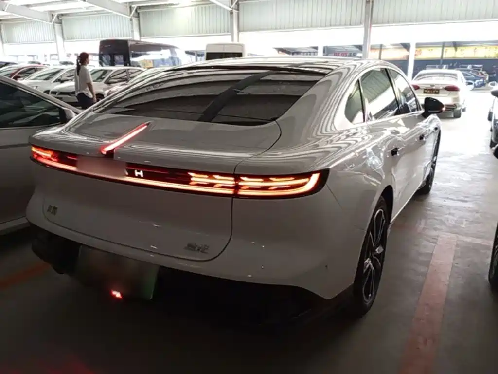 Voyah Passion 2024 PHEV Flagship