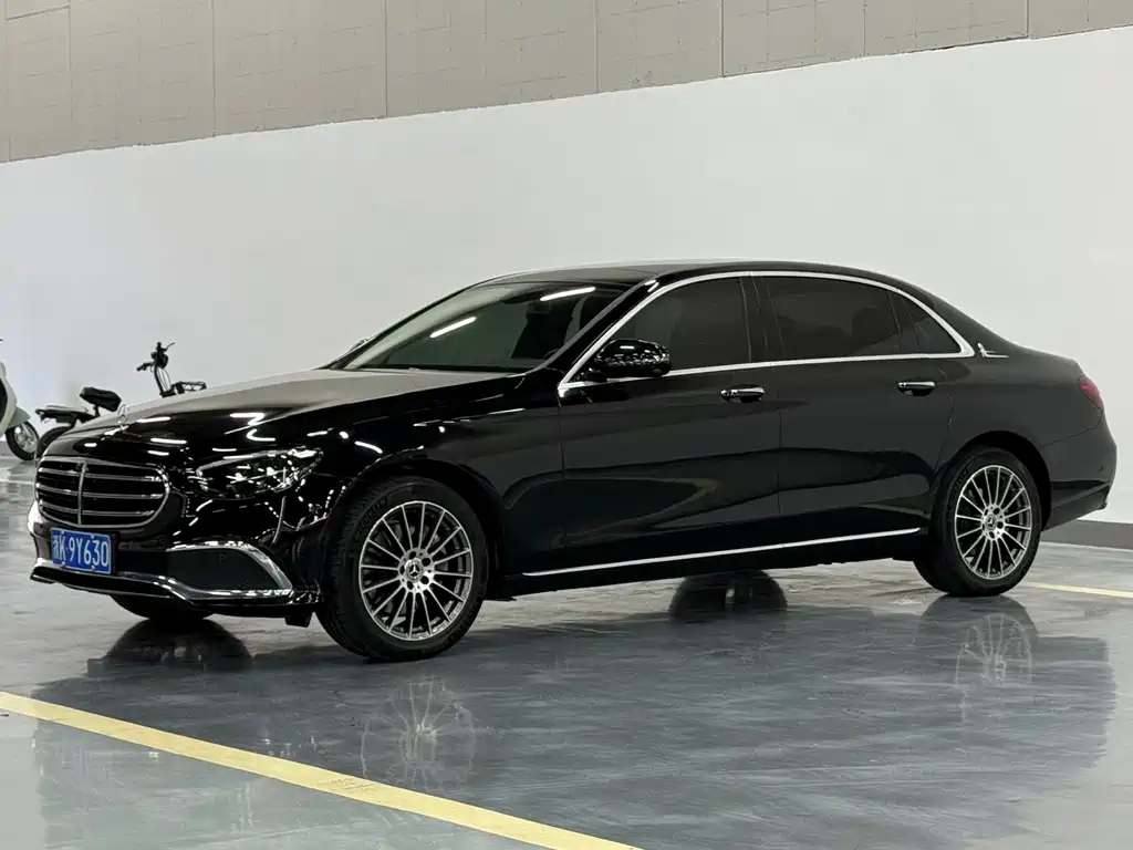 Mercedes-Benz E-Class — миниатюра 3