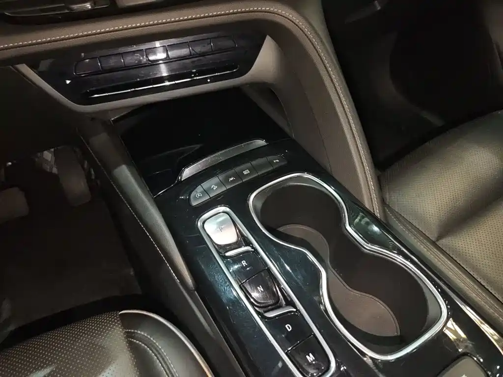 Buick Envision Plus — фотографии объявления, Фото 19