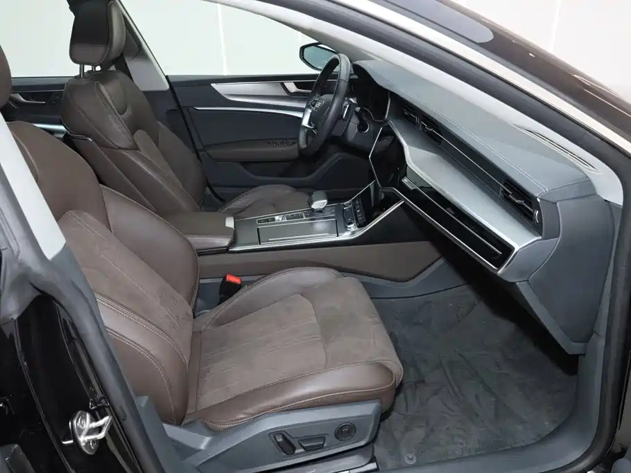 Audi A7L — миниатюра 17