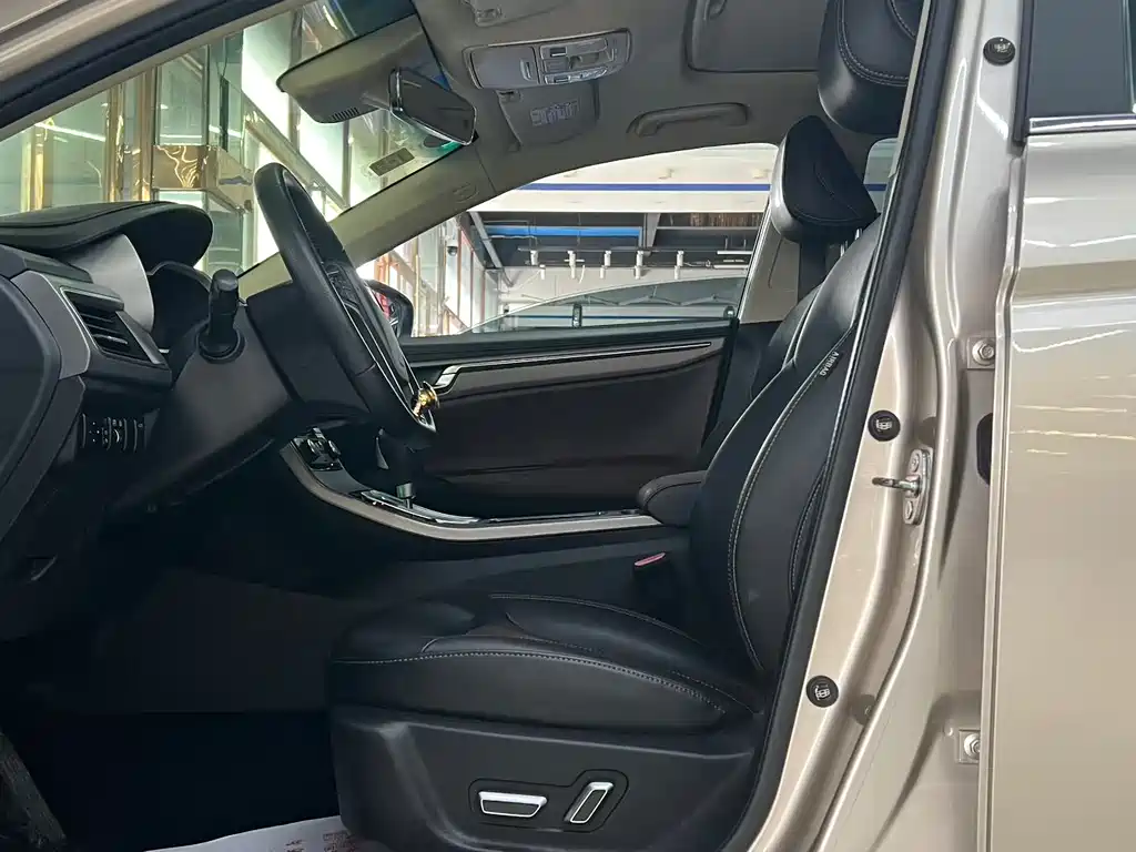 GEELY AUTOMOBILE EMGRAND GL