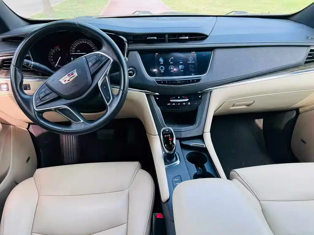 Cadillac XT5 2016 25T