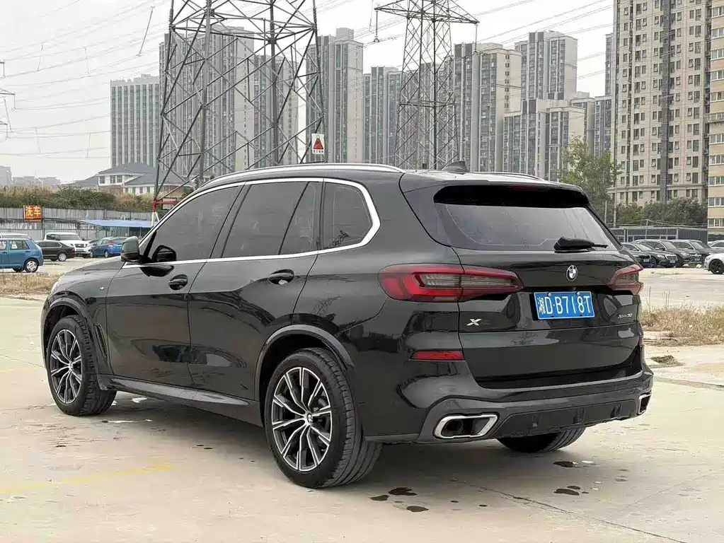 BMW X5 — миниатюра 7