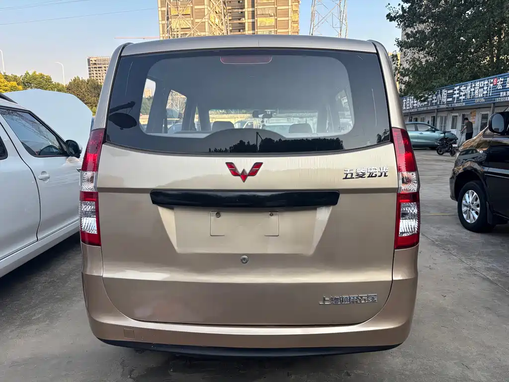 Wuling Hongguang — миниатюра 5