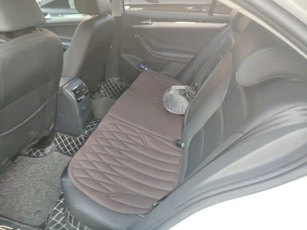 Volkswagen Sagitar — миниатюра 15