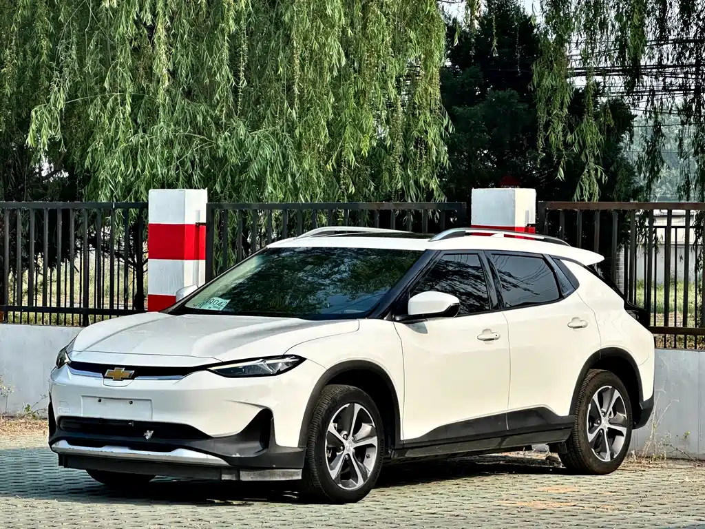 Chevrolet Menlo 2020