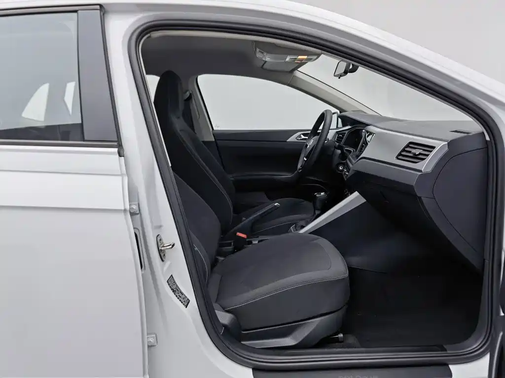 Volkswagen Polo — миниатюра 23