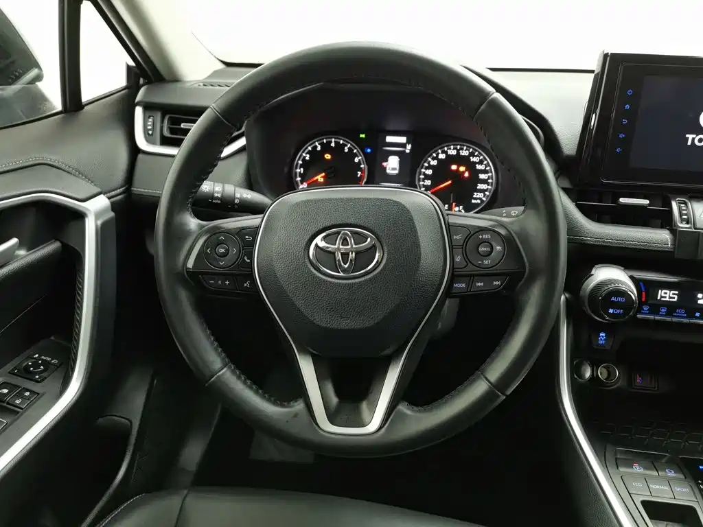 Toyota Wildlander — миниатюра 11