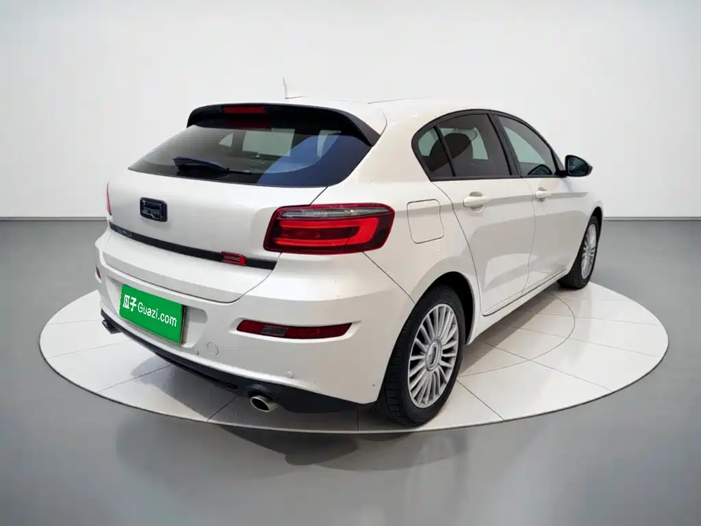 Qoros Qoros 3 — миниатюра 6