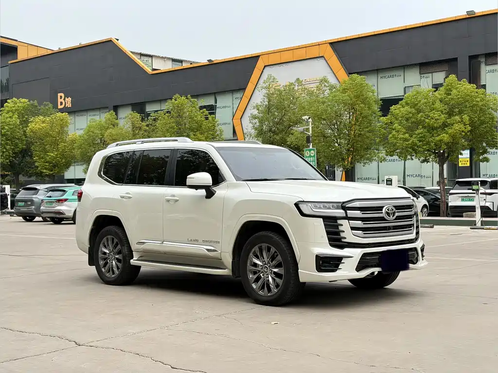 Toyota Land Cruiser — миниатюра 3