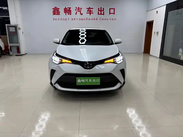 TOYOTA C HR 2021