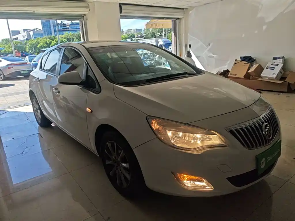 Buick Excelle — миниатюра 4