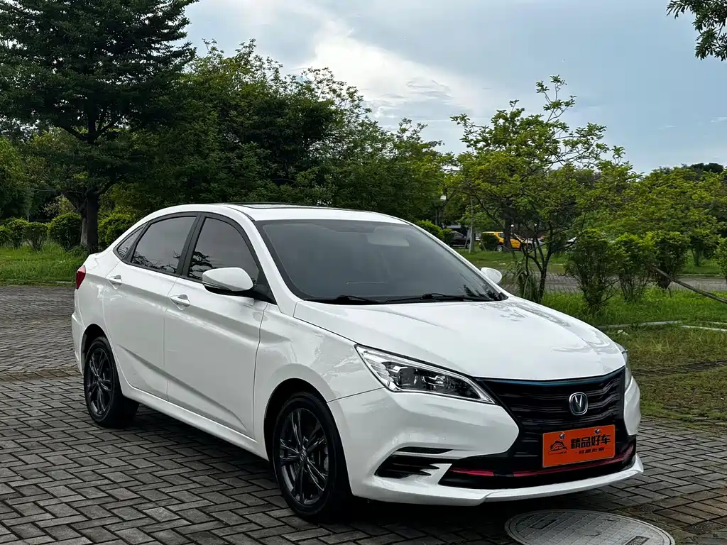 Changan Eado DT — миниатюра 3
