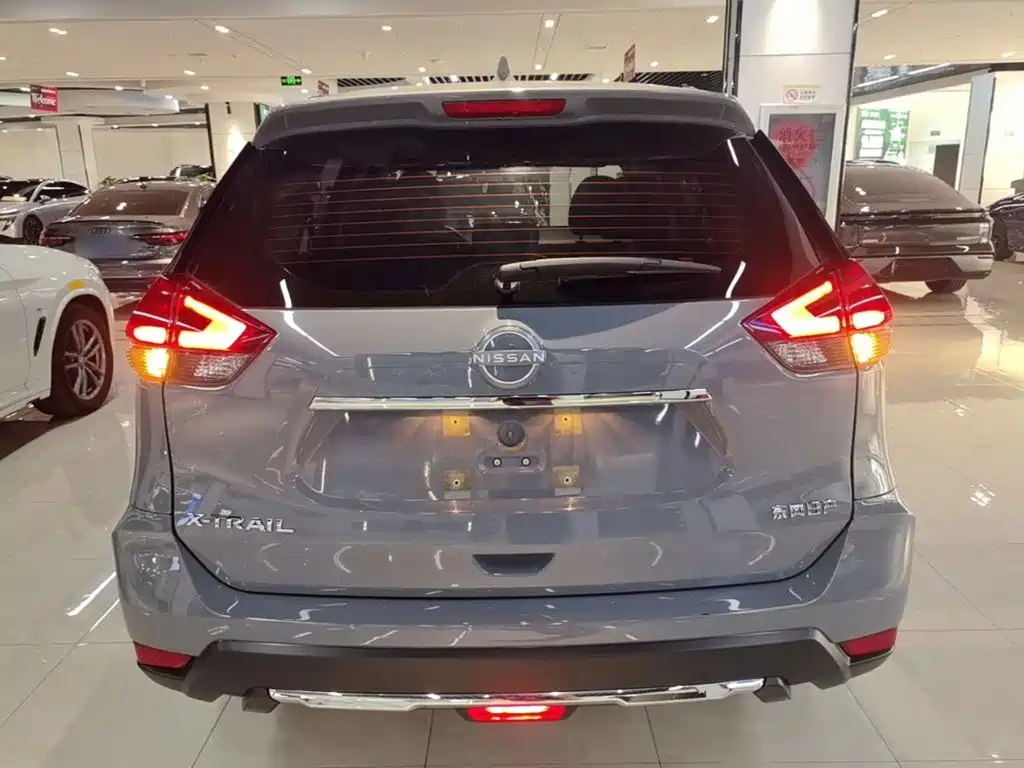 Nissan X-Trail — миниатюра 6