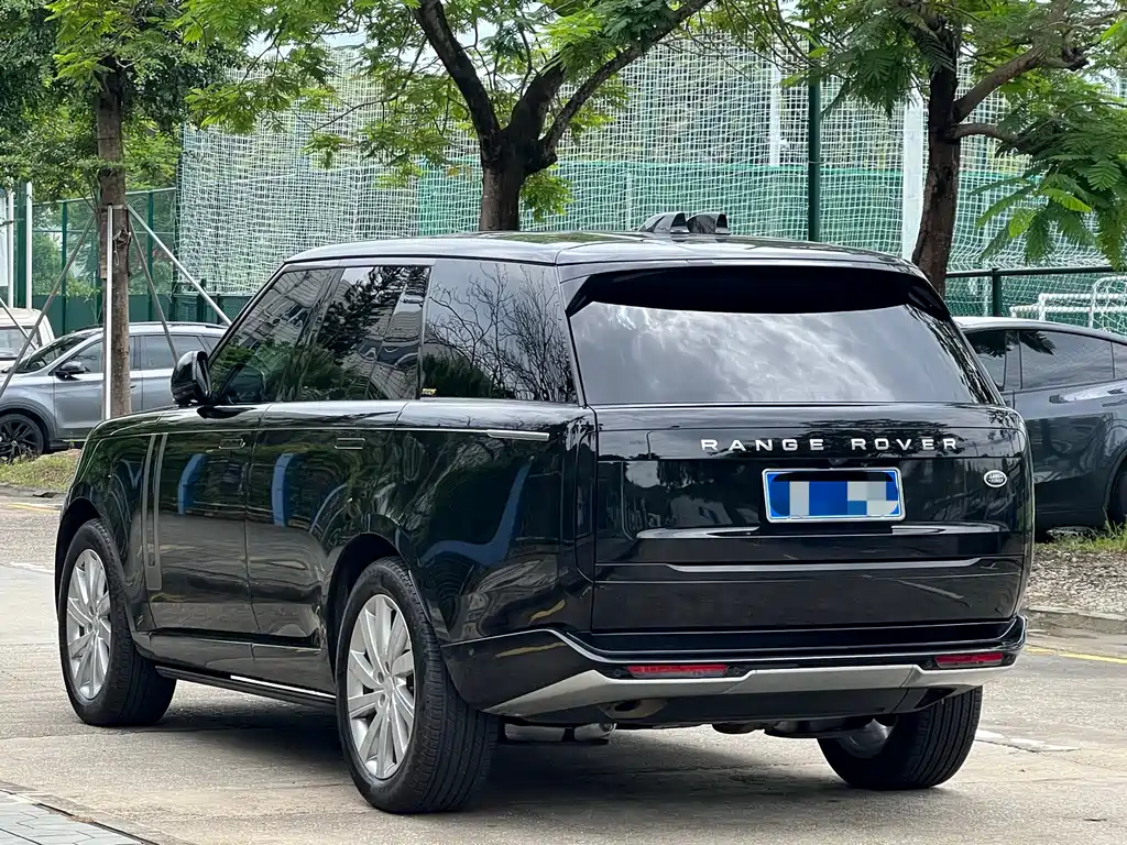 Land Rover Range Rover 2025 3.0 L6 360PS