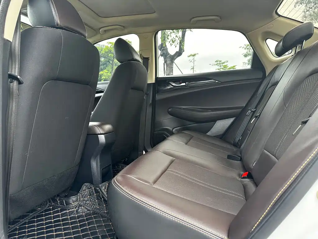 Changan Eado DT — миниатюра 11